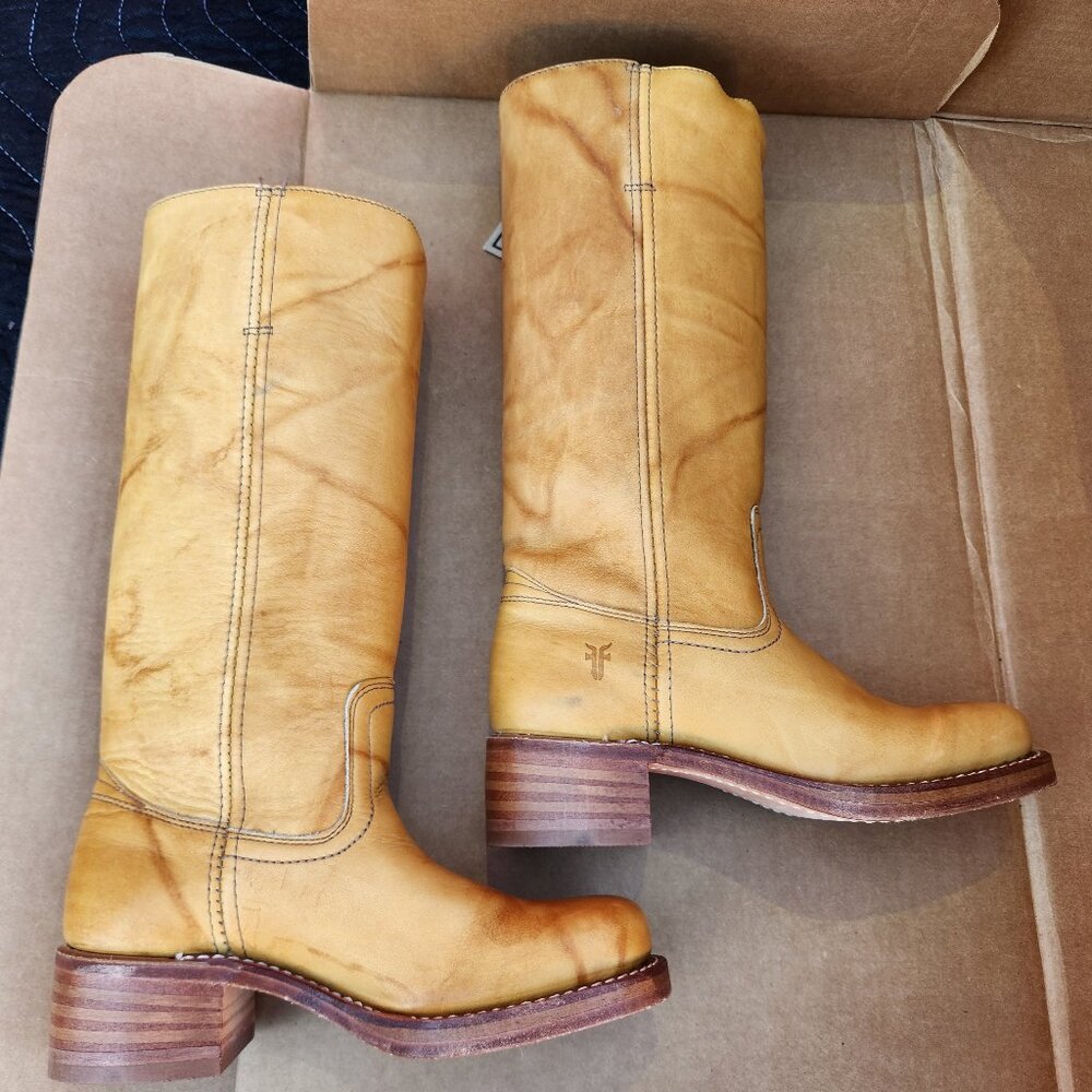 Frye Banana Campus Boots - 5.5